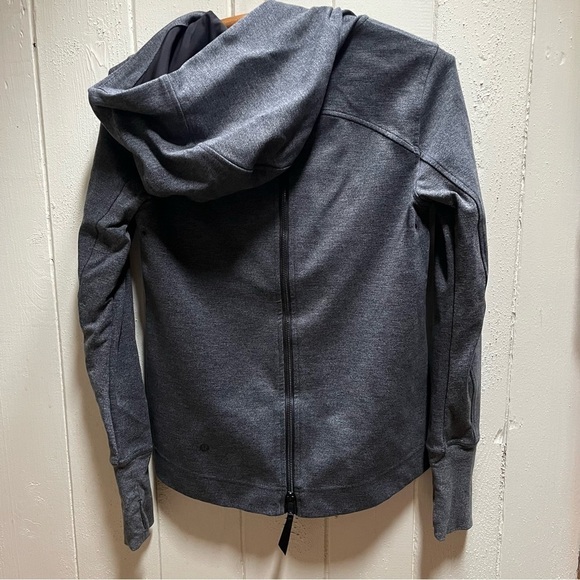 Lululemon En Route Hooded Jacket - Picture 7 of 9
